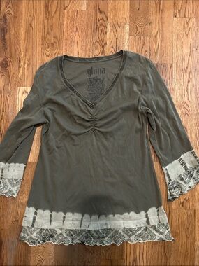 Glima Olive Green V-Neck Tunic with Lace Trim